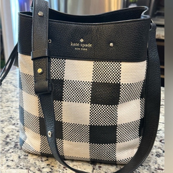 Kate Spade NY Gingham Large Bucket Bag Convertible crossbody & shoulder strap - Picture 5 of 12
